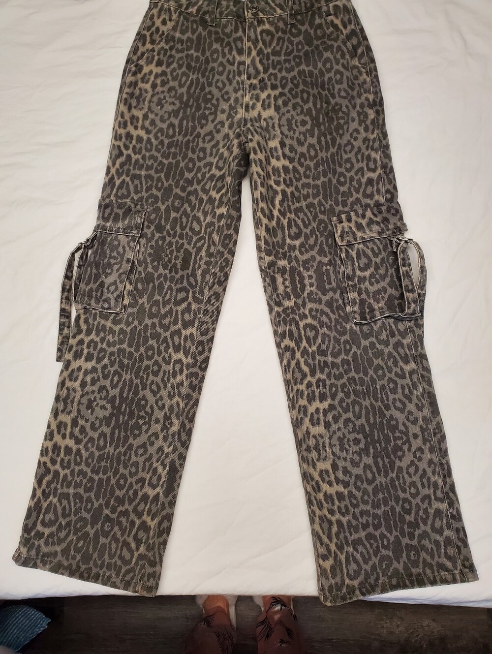 Disclosure Leopard Print Cargo Pants Womens 7/28 Wide Leg Utility Y2K